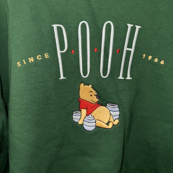 Embroidered Oversized 2X Disney Winnie The Poo Sweatshirt - Picture 2 of 8